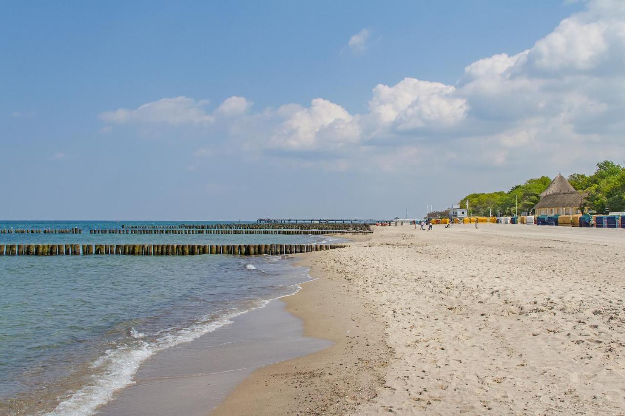 Hotel Am Strand Ostseebad Kühlungsborn 外观 照片