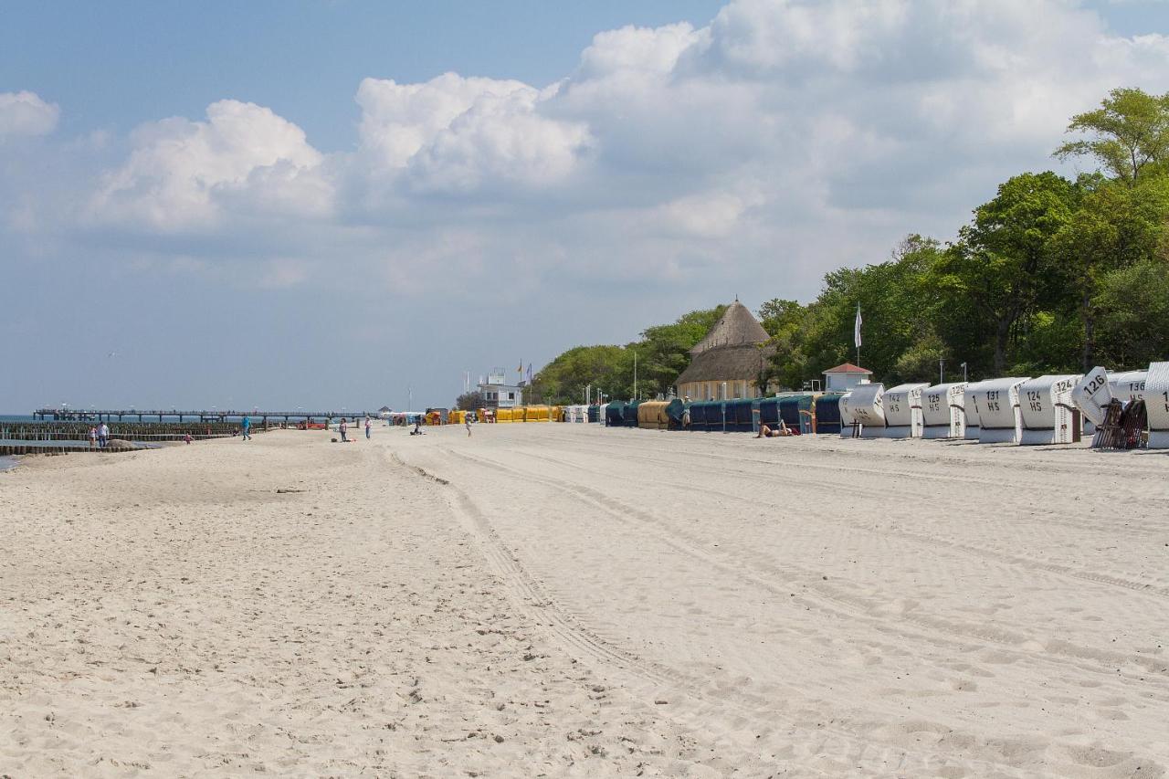 Hotel Am Strand Ostseebad Kühlungsborn 外观 照片