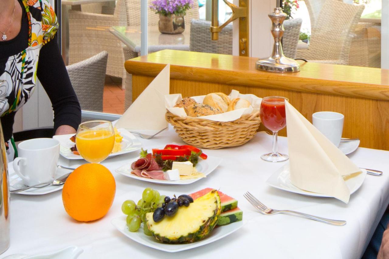 Hotel Am Strand Ostseebad Kühlungsborn 外观 照片